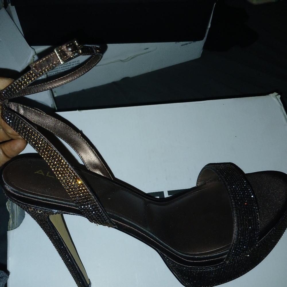Women's size 11 aldo strappy heel